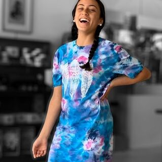 Aho Nuku - Tees & TDresses